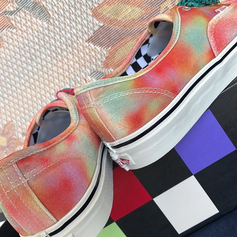 Vans Authentic 44 D
Ireneisgood Multi
VN0005U8BMC
WMNS Sneakers - Picture 15 of 16